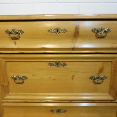 Buffet Cabinet Pine Wood Golden Classics