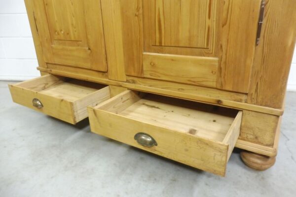 Biedermeier Schrank – Bild 9