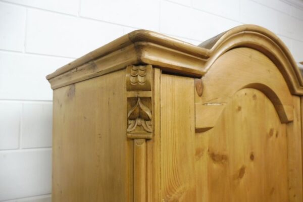 Antiker Schrank – Bild 7