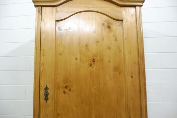 Antiker Kleiderschrank – Bild 4