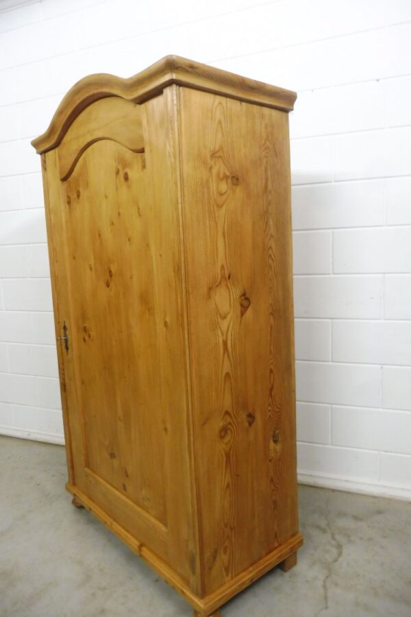 Antiker Kleiderschrank – Bild 9