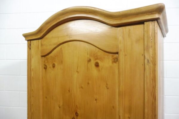 Antiker Kleiderschrank – Bild 10