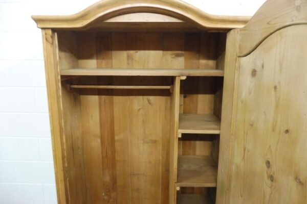 Antiker Kleiderschrank – Bild 12