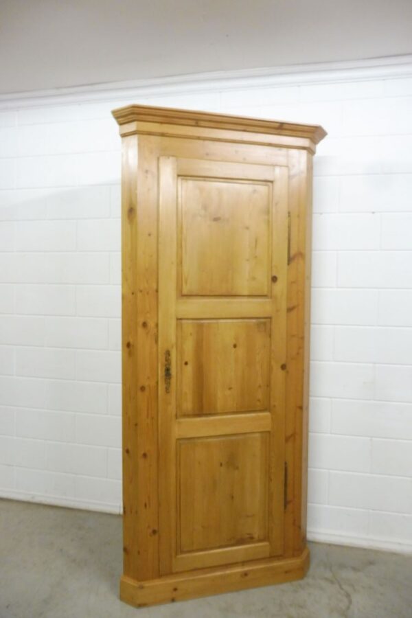 Eckschrank Weichholz