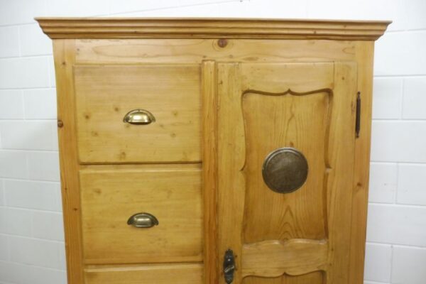 Antiker Brotschrank – Bild 3