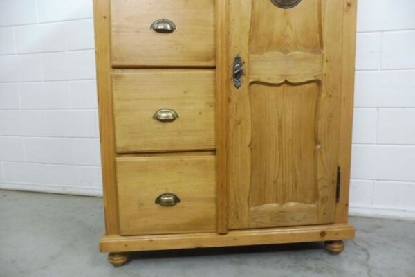 Antiker Brotschrank – Bild 5