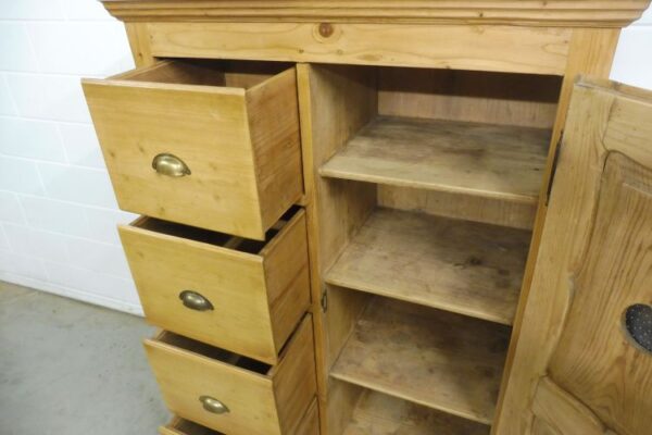 Antiker Brotschrank – Bild 14