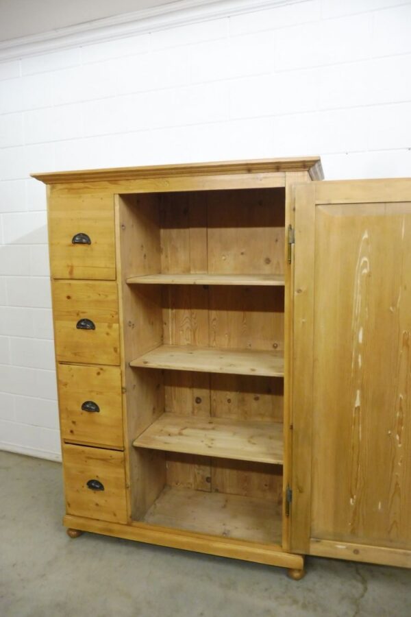 Cabinet - Image 13