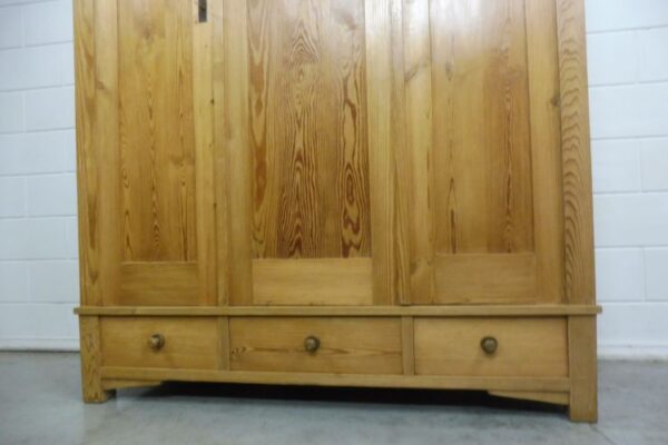 Jugendstil Kleiderschrank – Bild 5