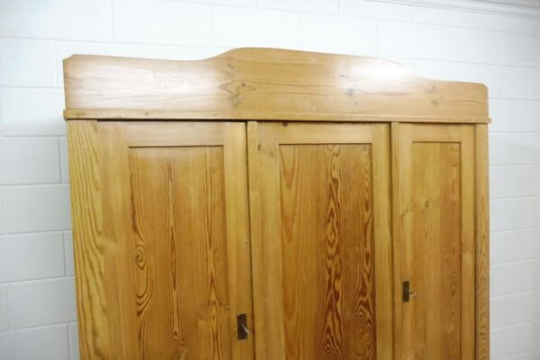 Jugendstil Kleiderschrank – Bild 11