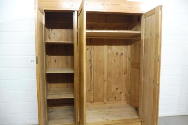 Jugendstil Kleiderschrank – Bild 13