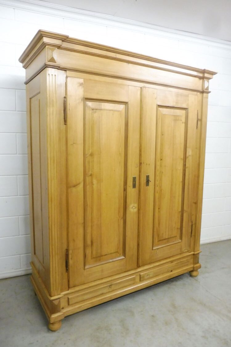 Antiker Schrank Weichholz Gründerzeit