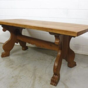 Tisch aus Massiv Eiche