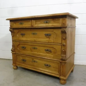Gründerzeit Chest of Drawers